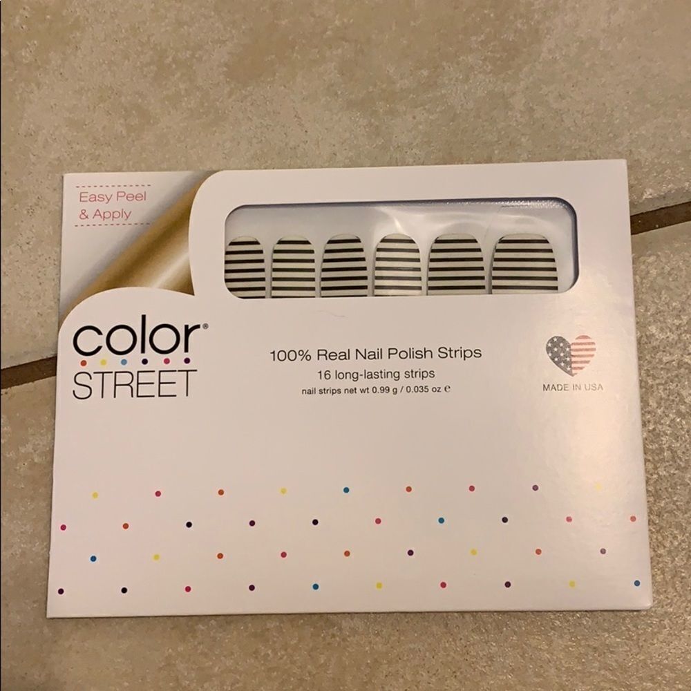 🌼3/$15🌼 Color Street Between the Lines